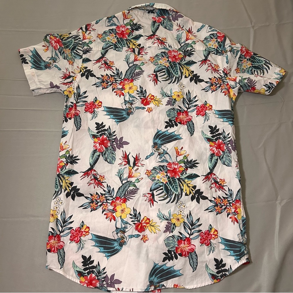 Batman Classic TV Series Hawaiian Shirt Mens Small Floral Short Sleeve Button Up - Picture 7 of 7